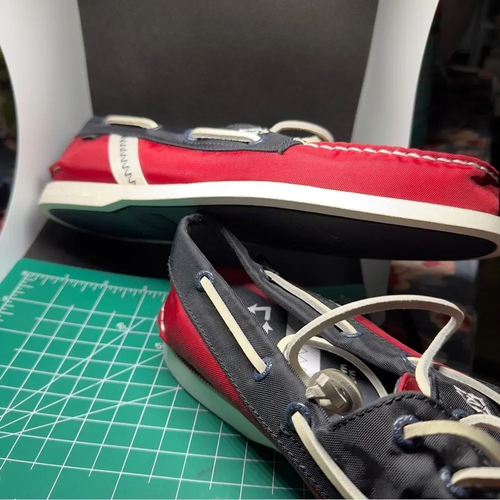 Sperry Top-Sider Vionic Boat Shoes Red Canvas Deck Shoes Women NWOT
